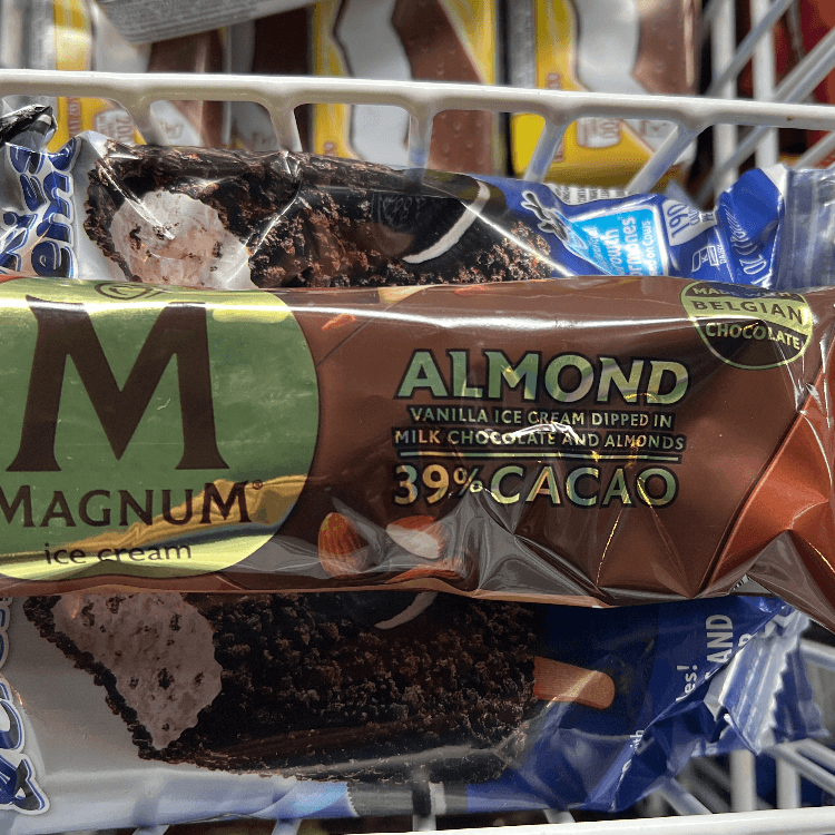 Magnum Almond Bar