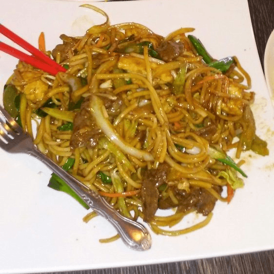 (D1) House Lo Mein