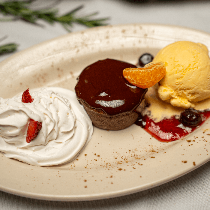 Volcan De Chocolate Con Helado De Vainilla