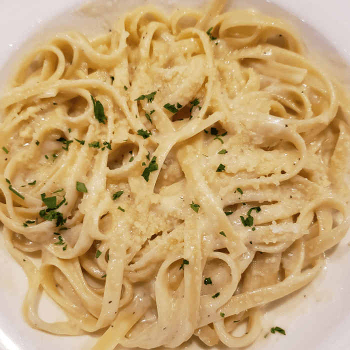 Fettuccine Alfredo