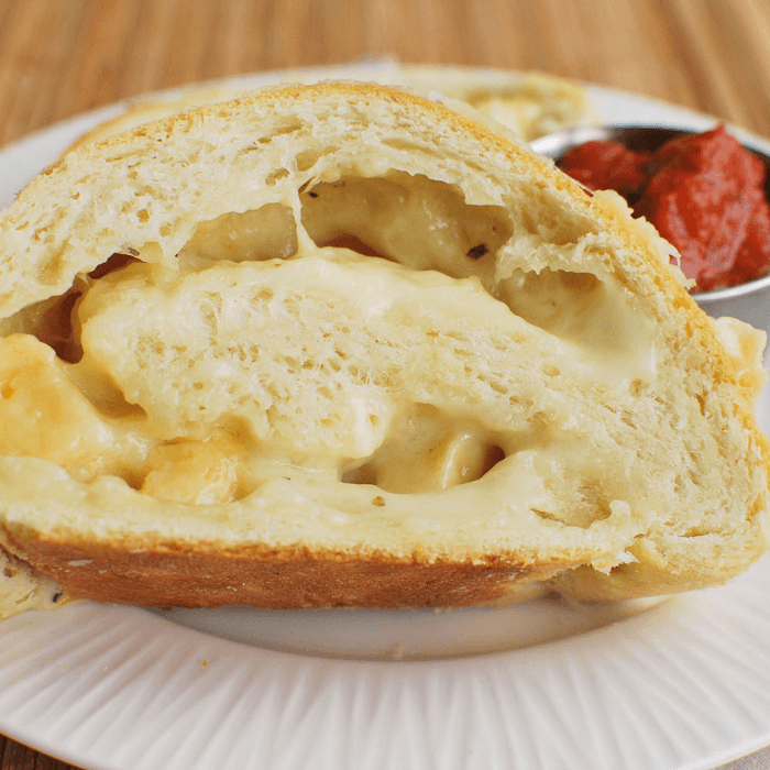Cheese Strombolis