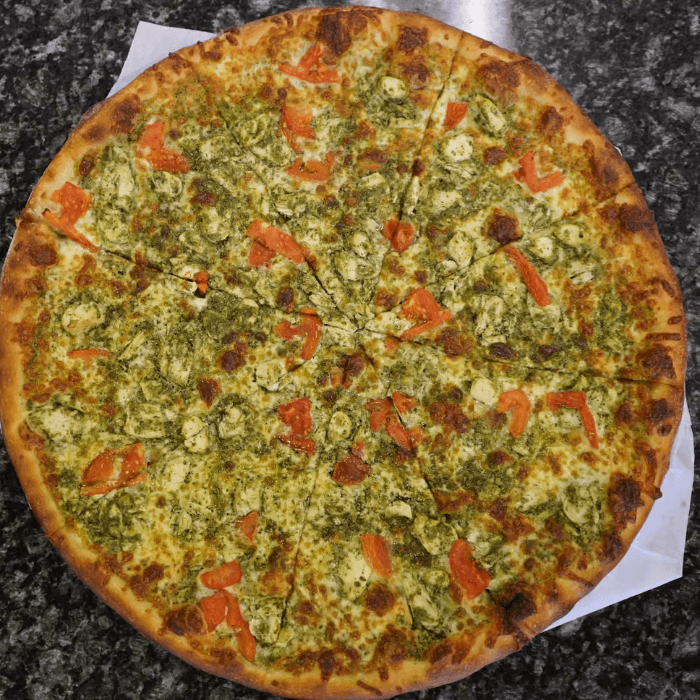 12'' Medium Chicken Pesto Pizza (4 Slices)