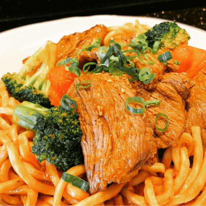 Chef's Wok Fried Noodles with Chicken