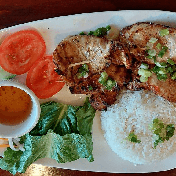 R4. Rice Grilled Chicken(Cơm Gà Nướng)
