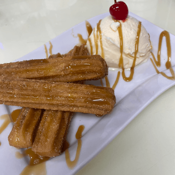 Churros & Ice Cream / Churros Con Helado