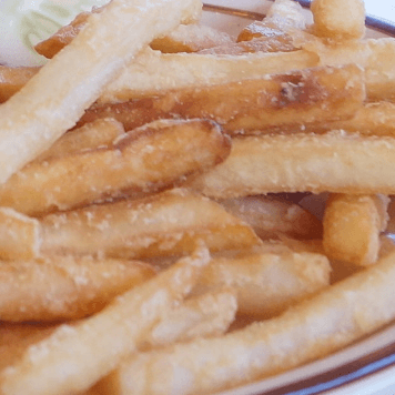 Golden Crispy Fries: Diner Delight
