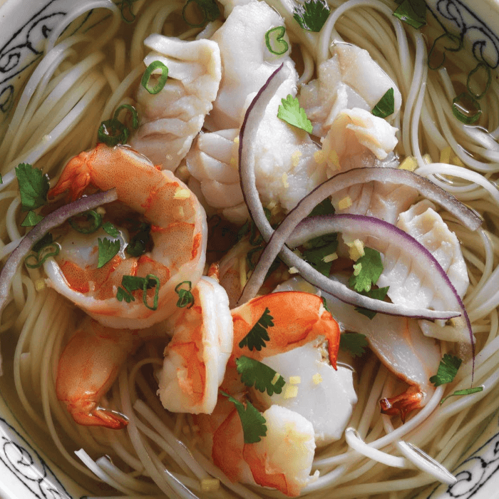 8. Pho Seafood     (Pho with Shrimps, Scallop, Calamari and Green Mussels)