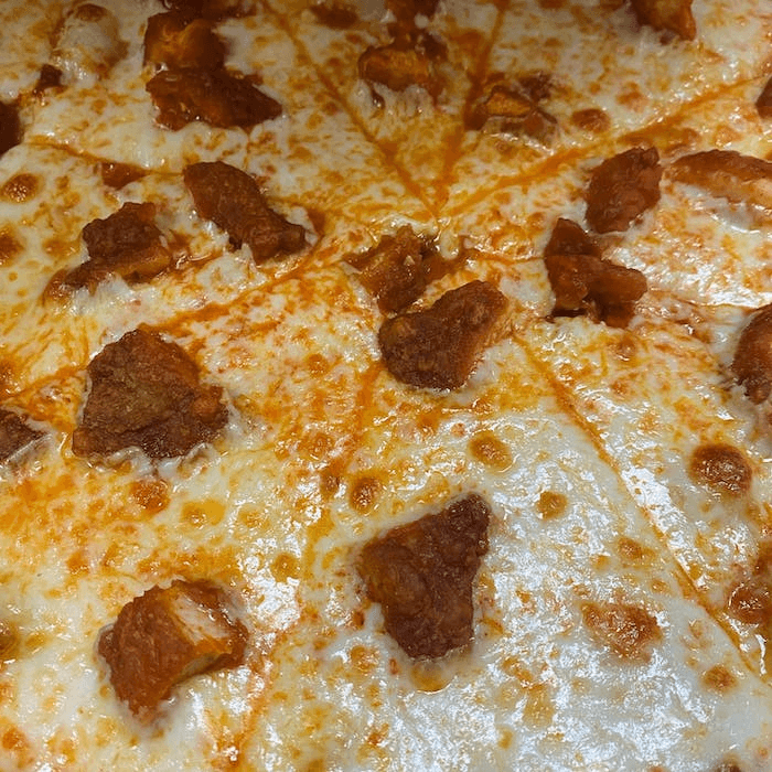 Buffalo Chicken Pizza (Medium 12'' (6 Slices))