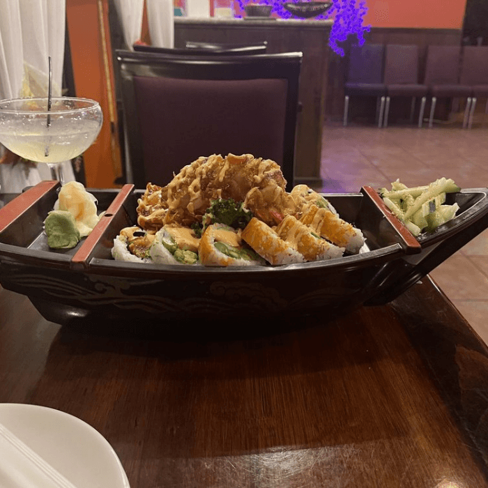 Boat for One Sushi Combo
