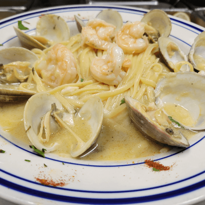 Linguini with Shrimp and Clams