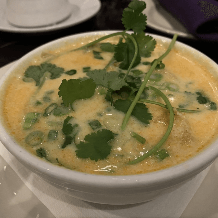 Tom Kha Sot Soup