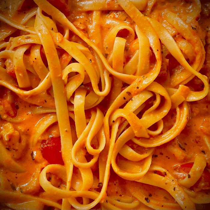 Fettuccine with Pink Alfredo Sauce (Vodkaless Vodka Sauce)