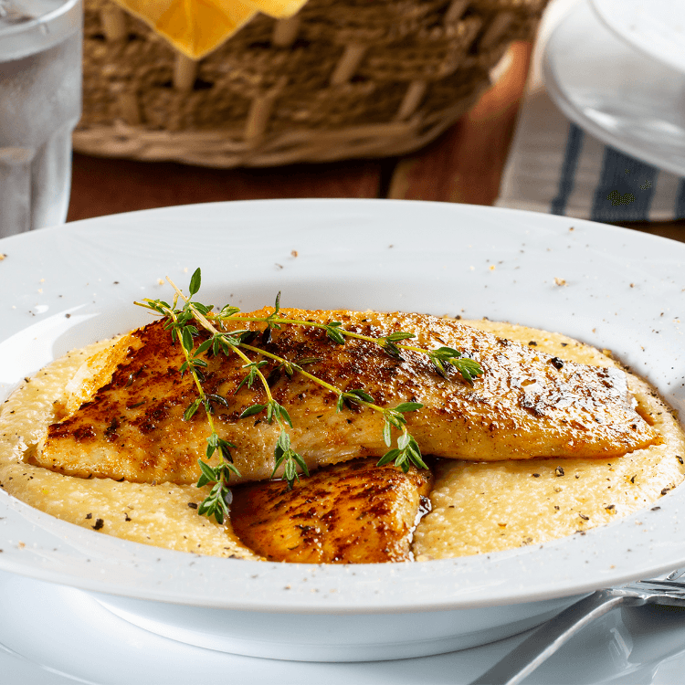 Fish & Grits