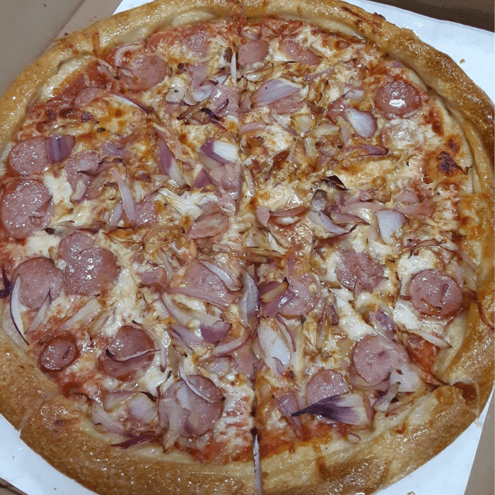 Calabresa Pizza (X-Large 18")