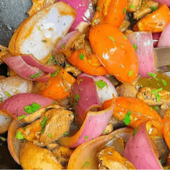 Pollo Saltado