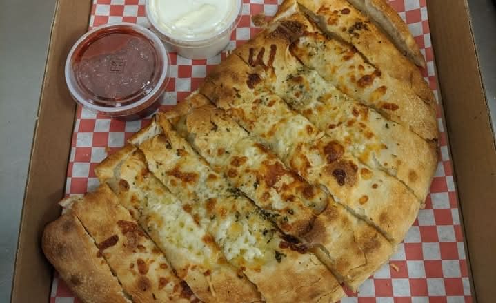FREE WHEELER PIZZA